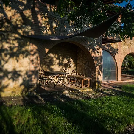 Podere Colombaione Nyaraló